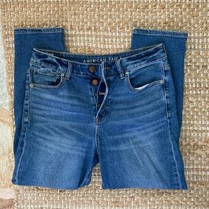 🦅 AE Tomgirl Hi-rise jean